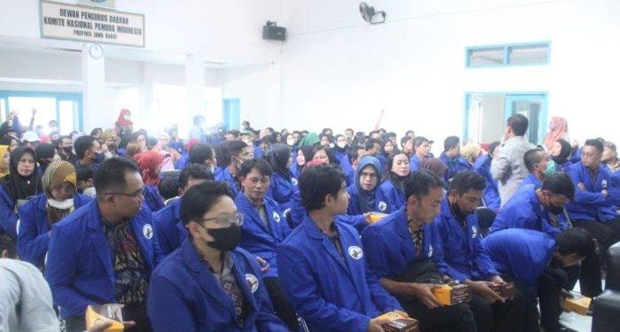 Ratusan Orang Putus Sekolah Diwisuda di Sekolah Pemuda dari Jenjang Dasar Hingga Perguruan Tinggi