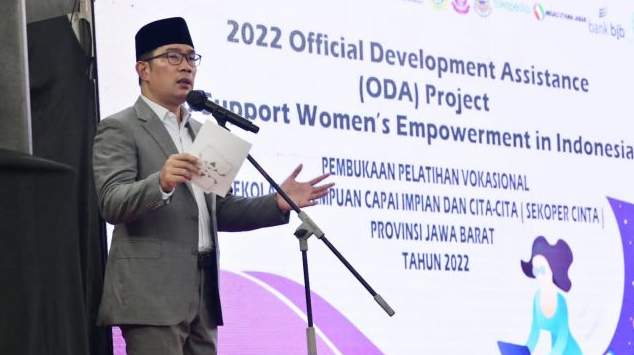 Ridwan Kamil Buka Pelatihan Vokasional untuk Perempuan