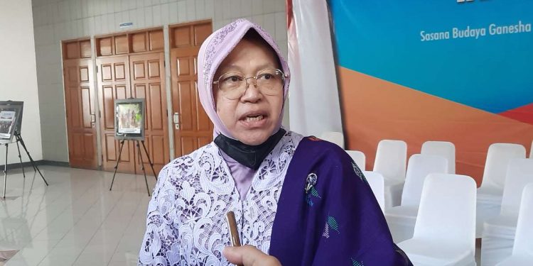 Mensos Lulusan PT Jangan Membebani Masyarakat dan Negara