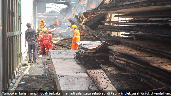 Dua Hari Tak Juga Padam, Ternyata Ini Penyebab Api Susah Dikendalikan di Pabrik Triplek Bandung