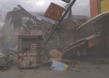 Bencana Cianjur ini 268 orang meninggal dunia– tergolong bencana khas negara berkembang. Yang penduduknya masih belum begitu punya kemampuan disiplin dan keuangan.