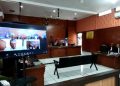 Terdakwa Mantan Ketua DPRD Jabar dan Istrinya Meneteskan Air Mata Saat Sidang di PN Bale Bandung