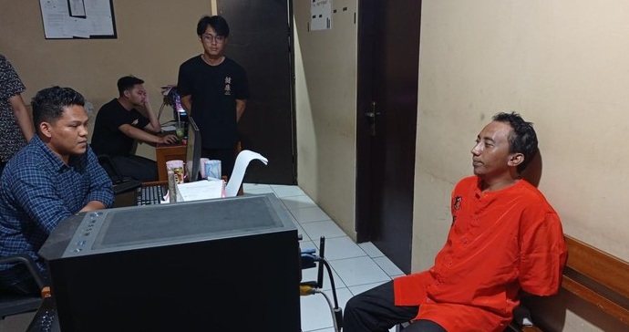 Cerita Cinta Bujang Lapuk Ditolak Gadis SMK Berakhir di Penjaran