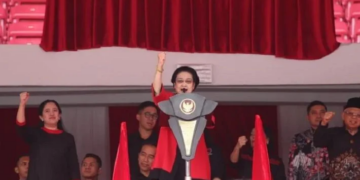 Megawati Perintahkan Kadernya Untuk Rebut Hati Rakyat Sebut Tuhan Bersemayam di Gubuk-nya Si Miskin