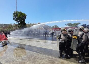 Suara ledakan menggelegar di Alun-alun Sumedang