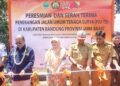 PERESMIAN DAN SERAH TERIMA PJU-TS, BANTU MASYARAKAT