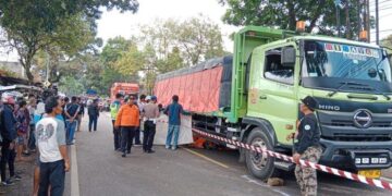 Kronologi Bu Guru Bandung Masuk Kolong Truk dan Tewas Terlindas di Sumedang, Senggolan saat Nyalip