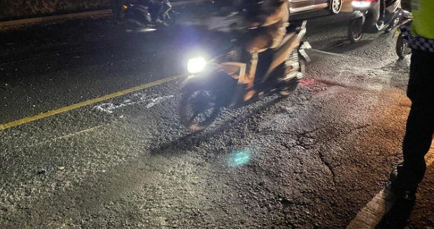 Gagal Nyalip, Cecep Tewas Tertabrak Truk di Cianjur
