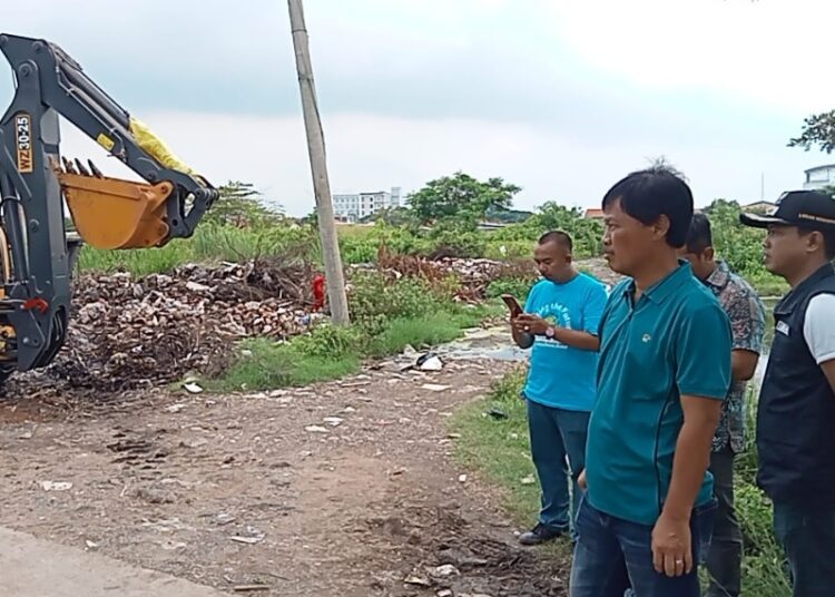 Wali Kota Cirebon Tindak Tegas Pembuang Sampah Liar