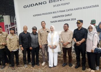Wabup Garut Tinjau Koperasi Nelayan di Rancabuaya Caringin