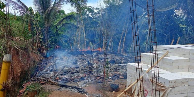 Dua Motor dan Isi Rumah Syamsudin Ludes di Bakar si Jago Merah