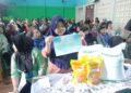 Bantuan Pangan Disalurkan, Warga Desa Neglasari Senang