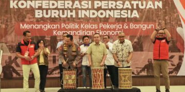 Wamenaker Ajak Serikat Buruh Berkolaborasi Revisi UU Ketenagakerjaan dan Regulasi K3
