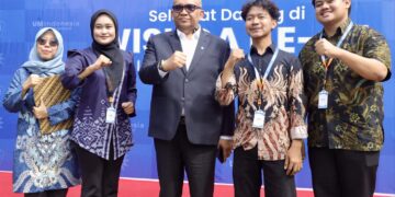 Wamenaker: Industri Kini Tak Lagi Hanya Bertanya Ijazah, tapi juga Kompetensi