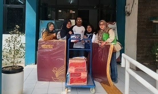Gercep! Bupati Bandung KDS Lewat Kadinsos Hj. Ningning Hendasah Berikan Bantuan Musibah Kebakaran Sekretariat Forwaci